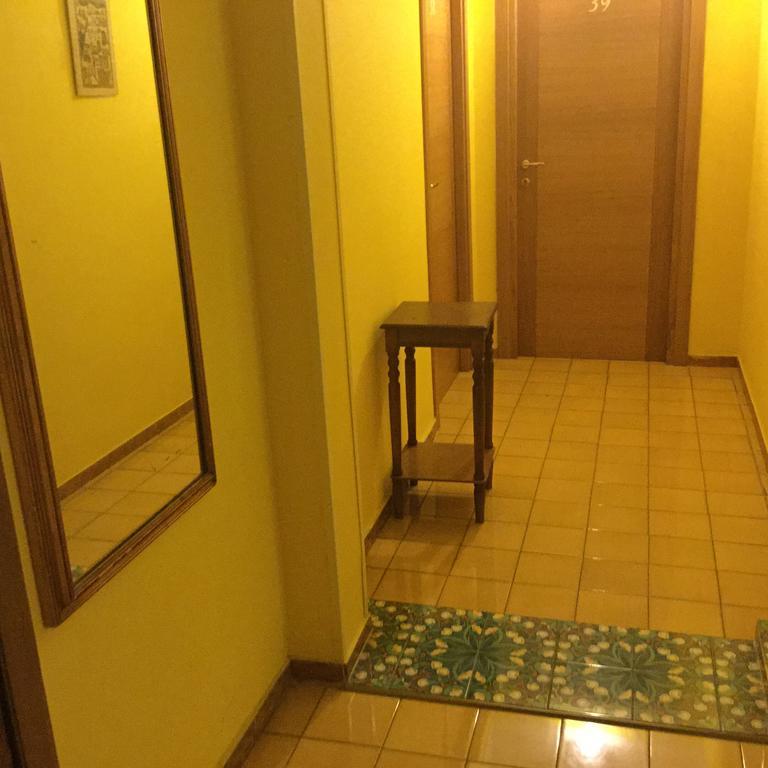 Hotel Touring Rome Bagian luar foto