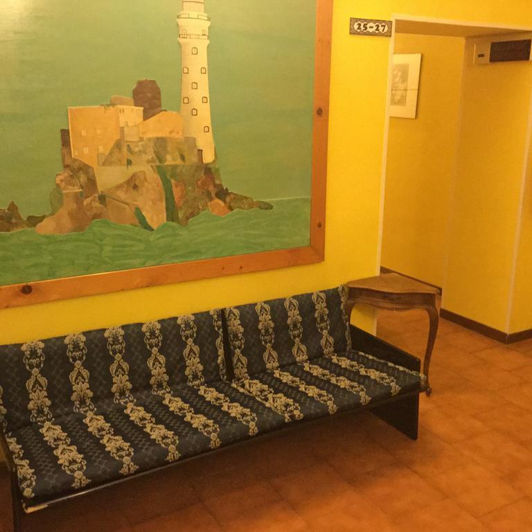 Hotel Touring Rome Bagian luar foto