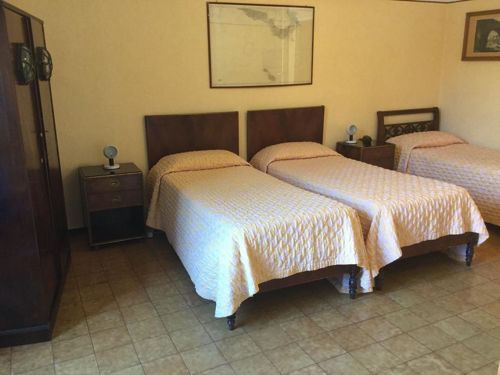 Hotel Touring Rome Bagian luar foto